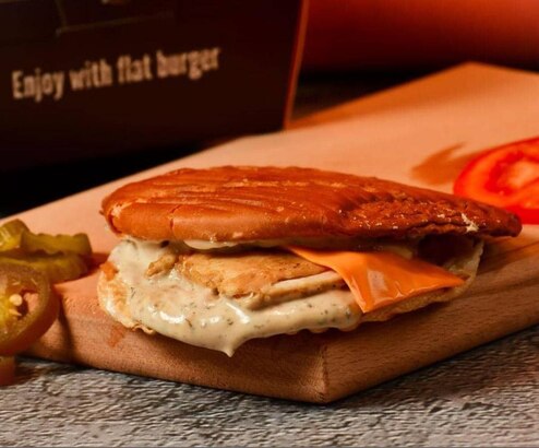 فلات برغر دجاج مقلي